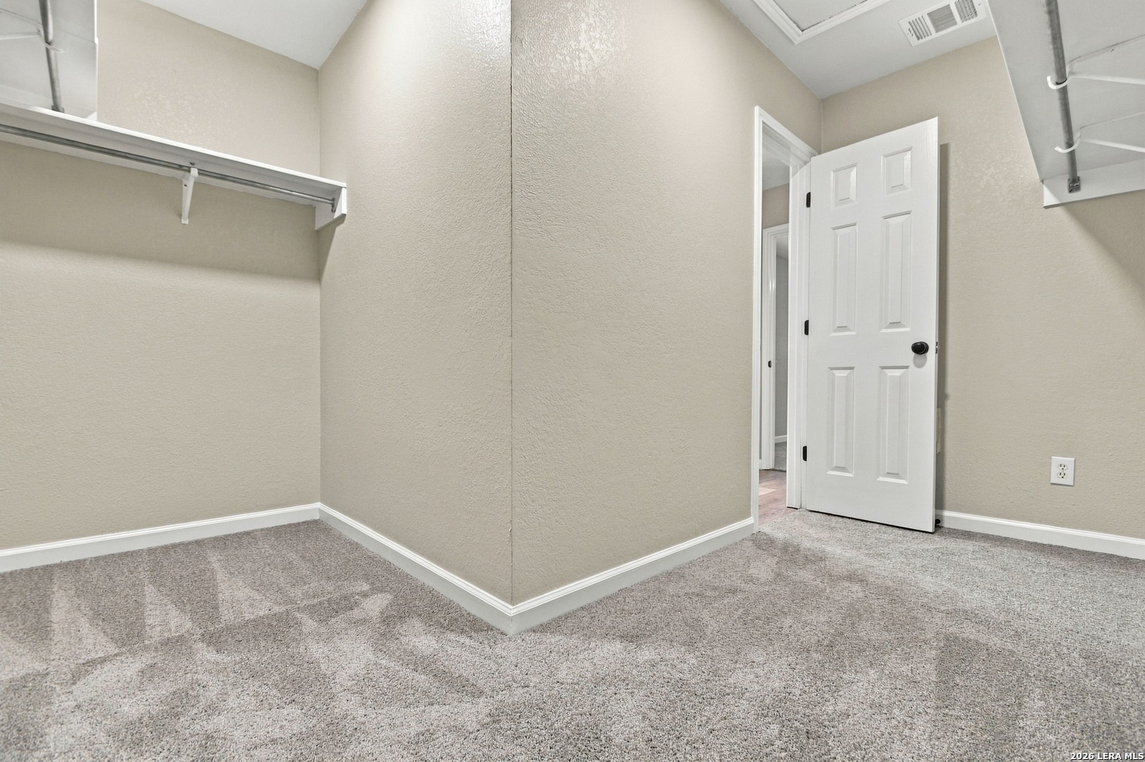 9819 SUNSET PL, San Antonio, TX 78245