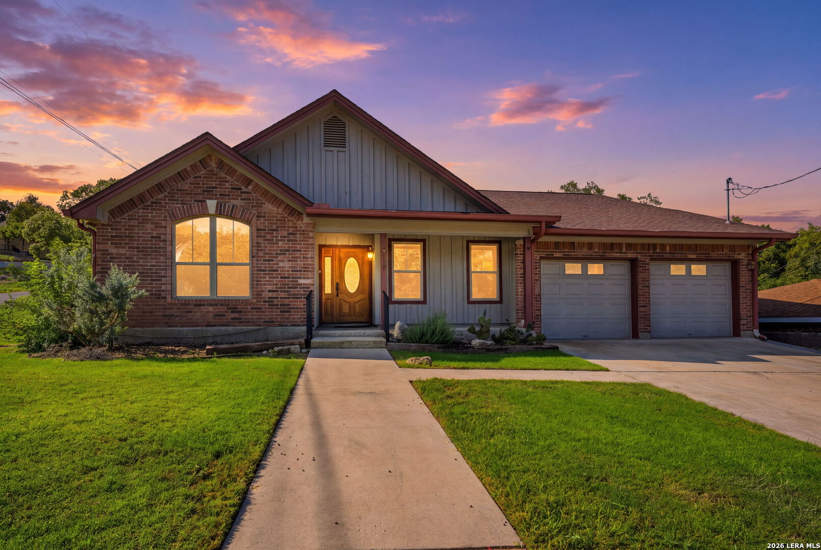 1107 MARY FRANCES DR, Kerrville, TX 78028