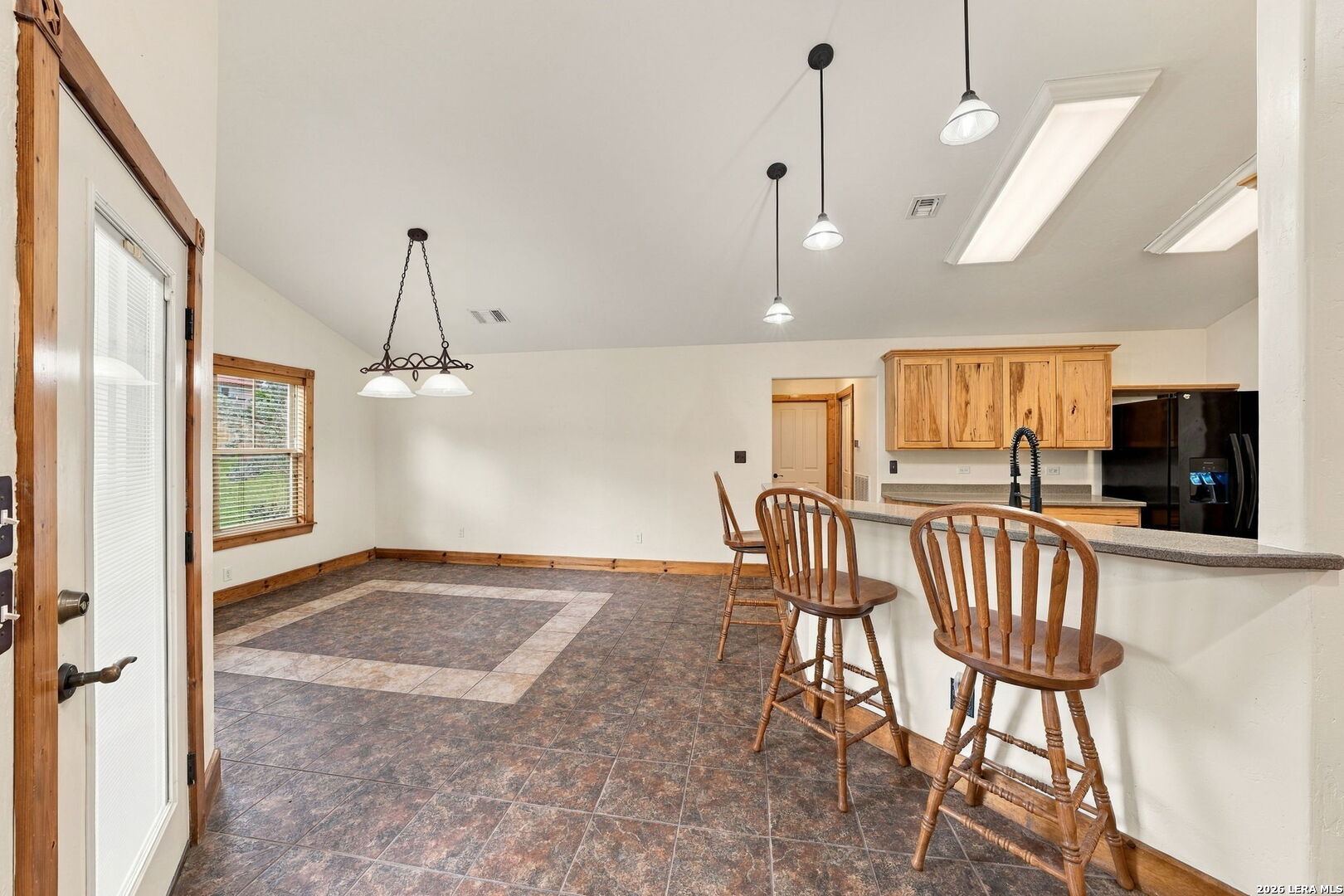 1107 MARY FRANCES DR, Kerrville, TX 78028