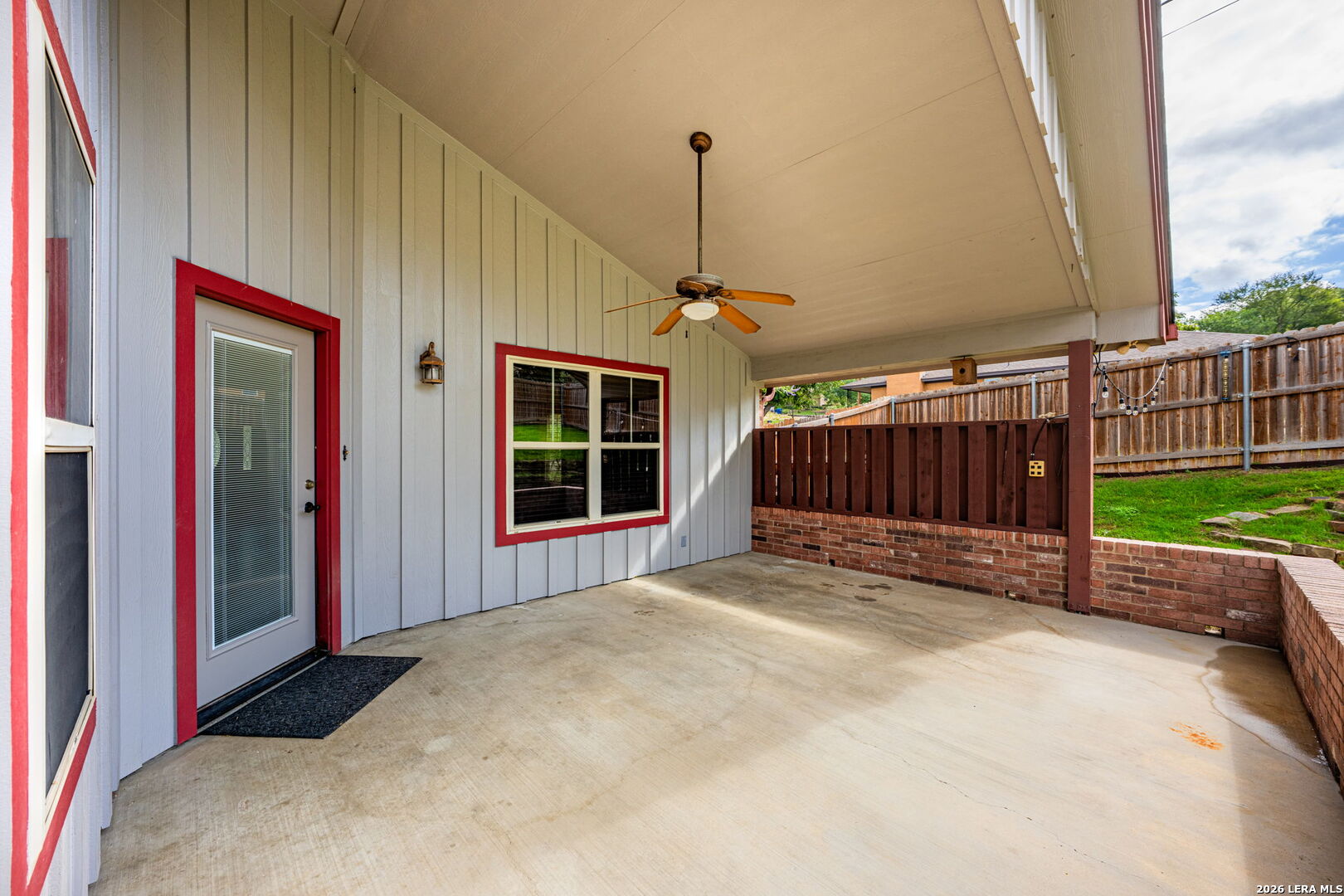 1107 MARY FRANCES DR, Kerrville, TX 78028