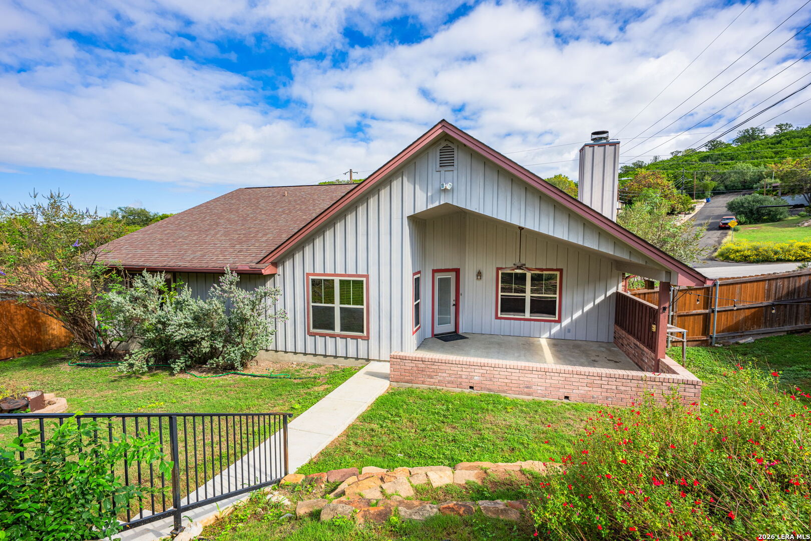 1107 MARY FRANCES DR, Kerrville, TX 78028