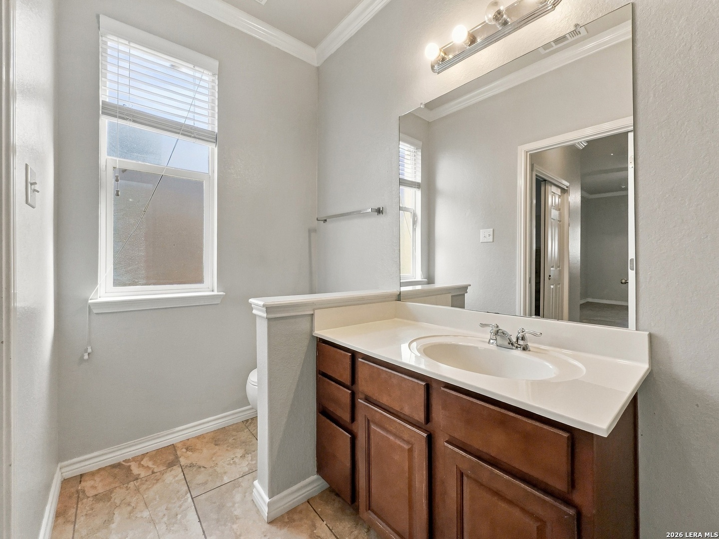 210 RALEIGH DR, Cibolo, TX 78108