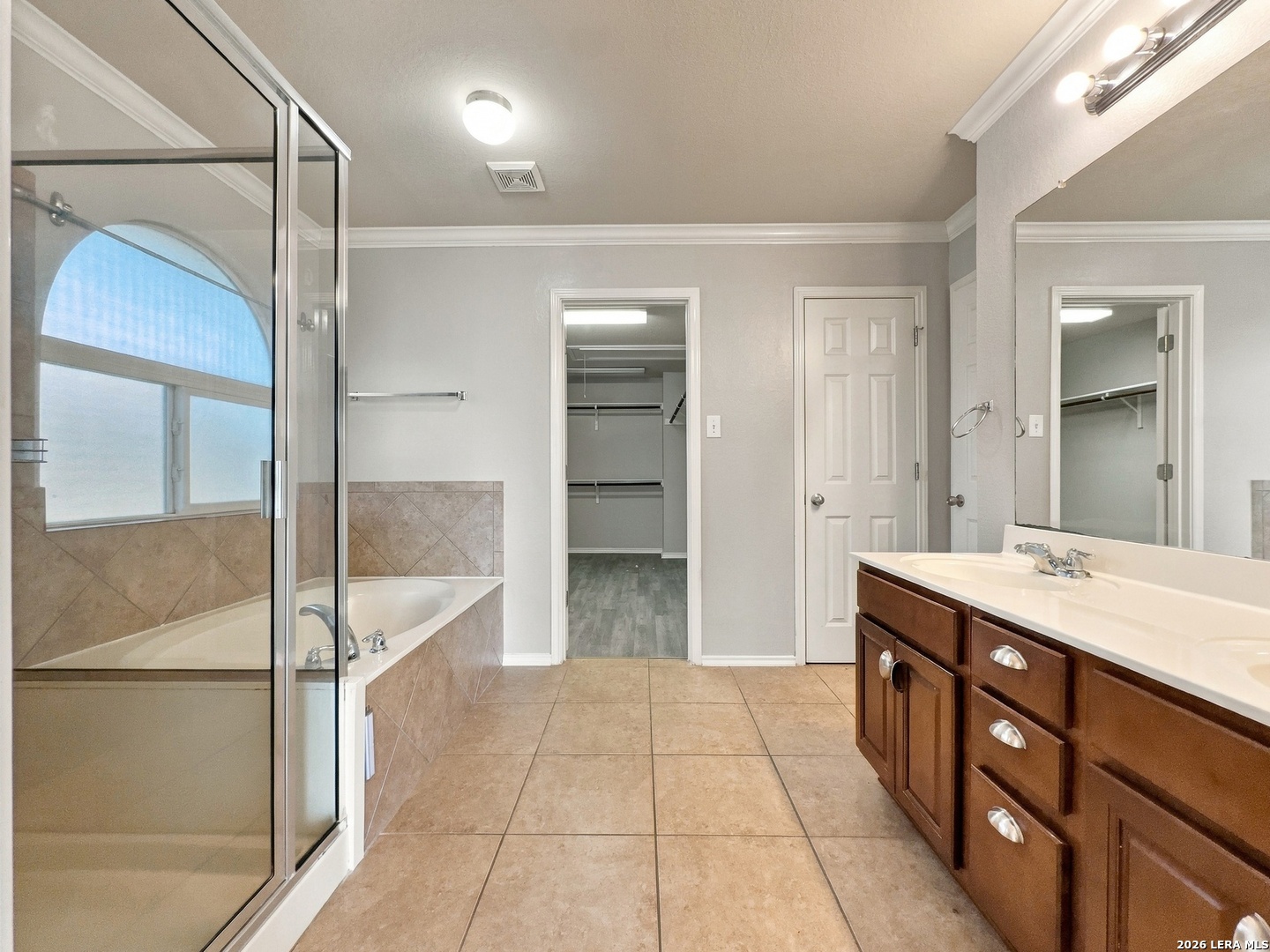 210 RALEIGH DR, Cibolo, TX 78108