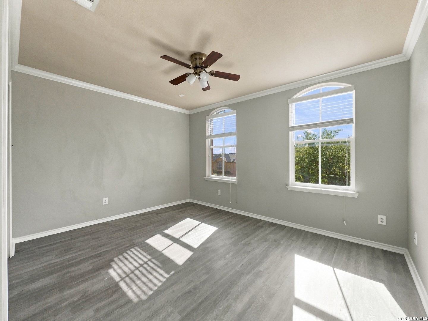 210 RALEIGH DR, Cibolo, TX 78108