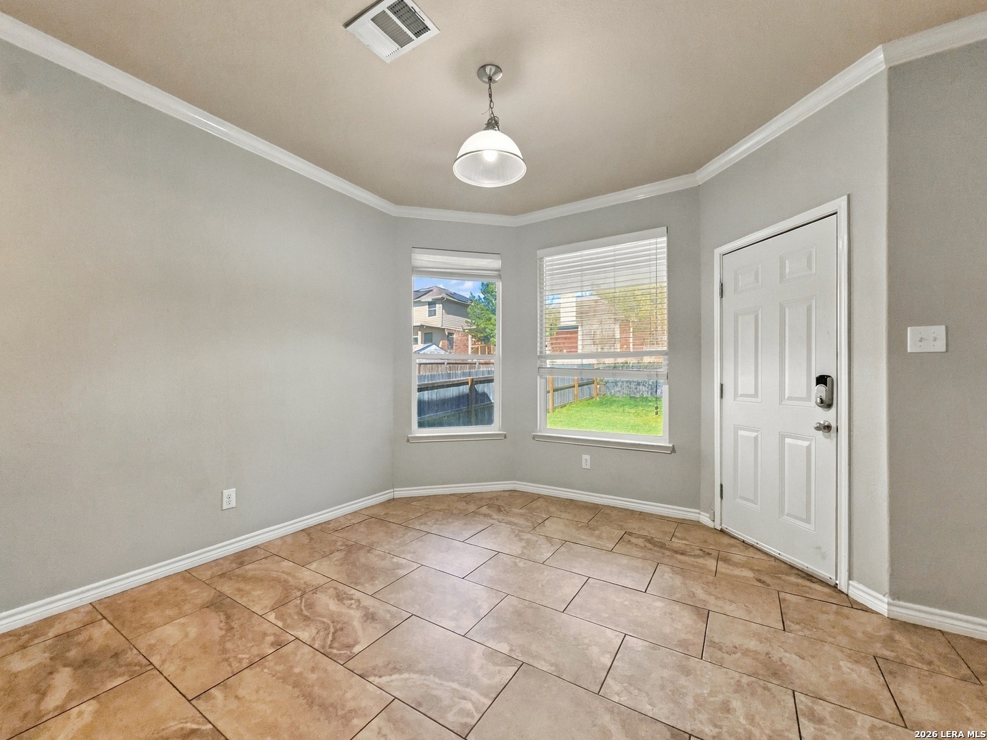 210 RALEIGH DR, Cibolo, TX 78108