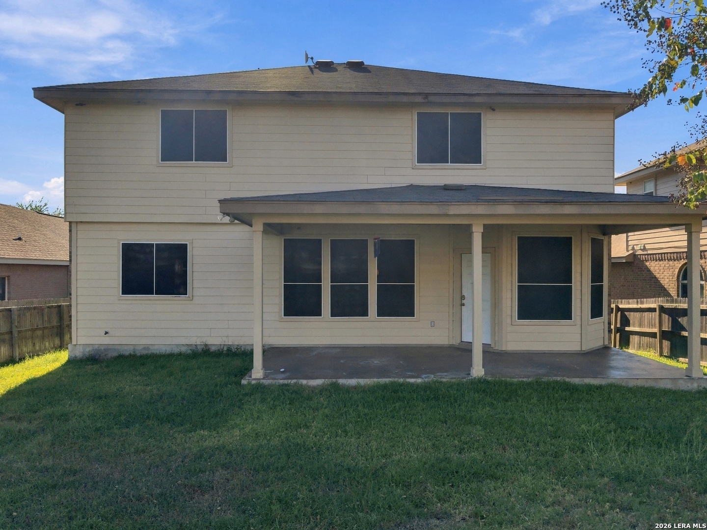 210 RALEIGH DR, Cibolo, TX 78108