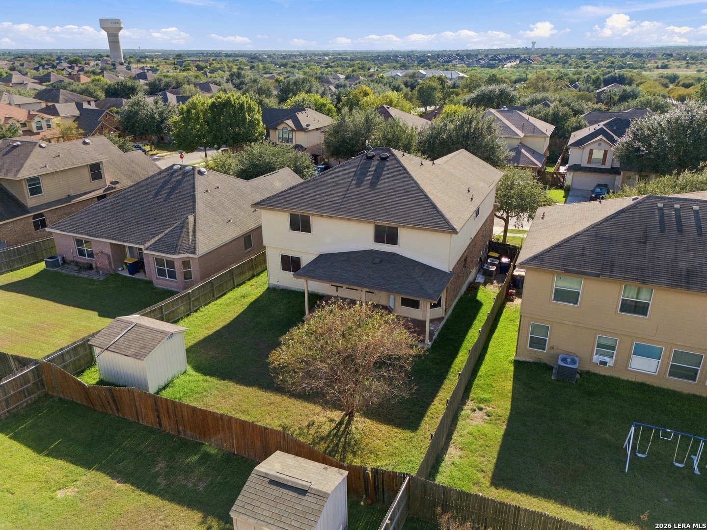 210 RALEIGH DR, Cibolo, TX 78108