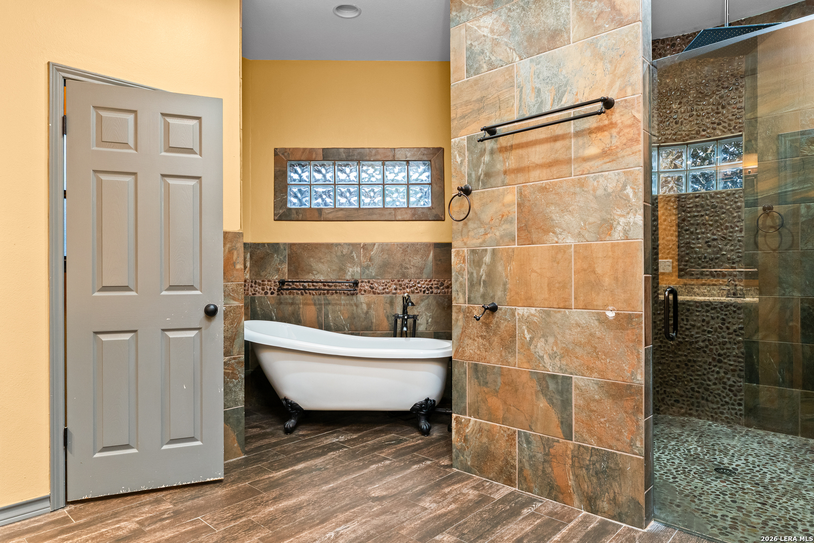 886 MISSION HILLS DR, New Braunfels, TX 78130