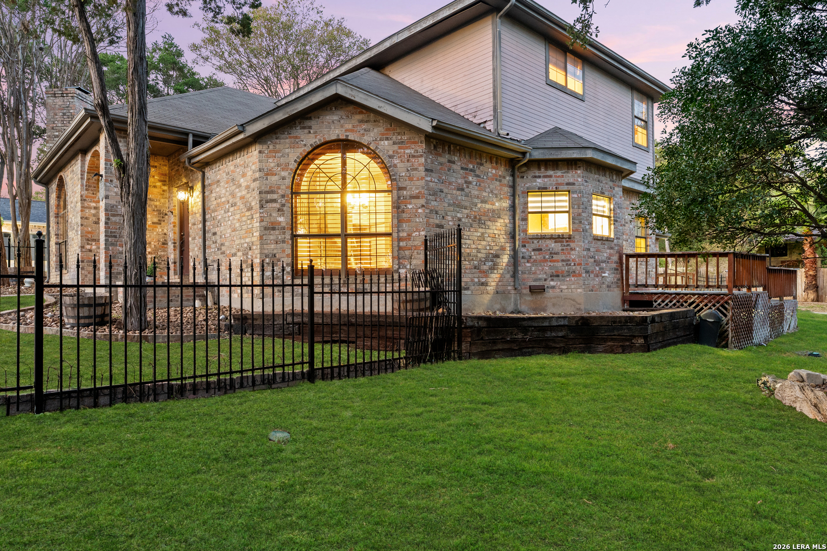 886 MISSION HILLS DR, New Braunfels, TX 78130
