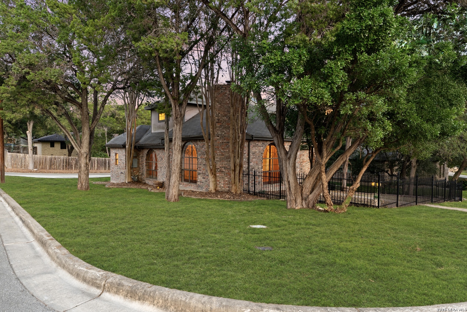 886 MISSION HILLS DR, New Braunfels, TX 78130