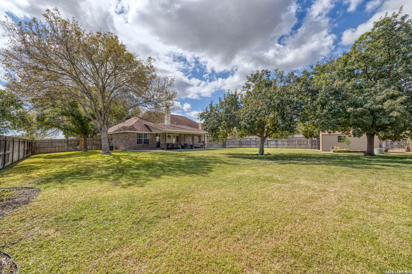 2130 HACKBERRY DR, Uvalde, TX 78801