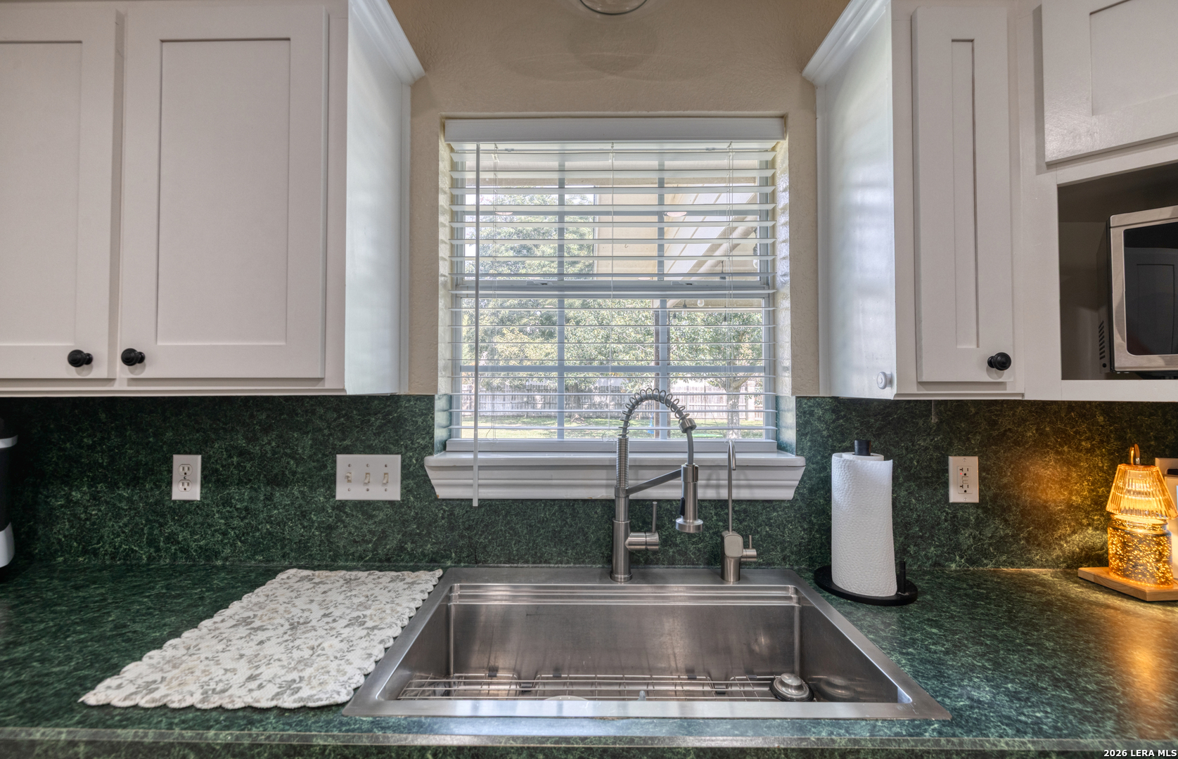 2130 HACKBERRY DR, Uvalde, TX 78801