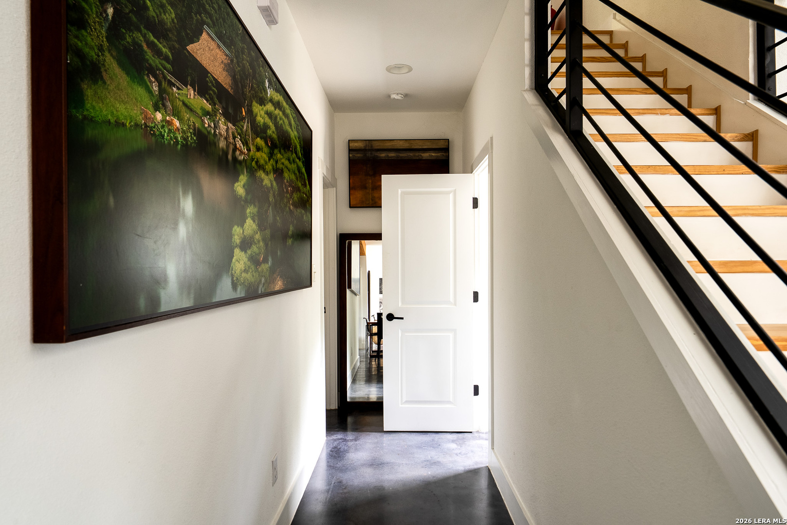 215 DOUGLAS WAY ST, San Antonio, TX 78210