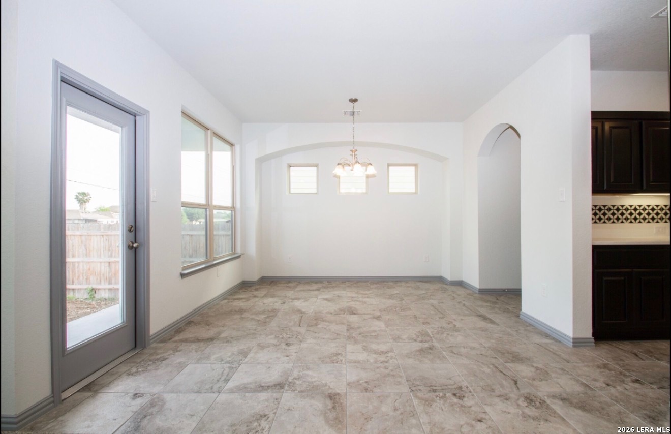 9679 Shorebird Ln, San Antonio, TX 78245