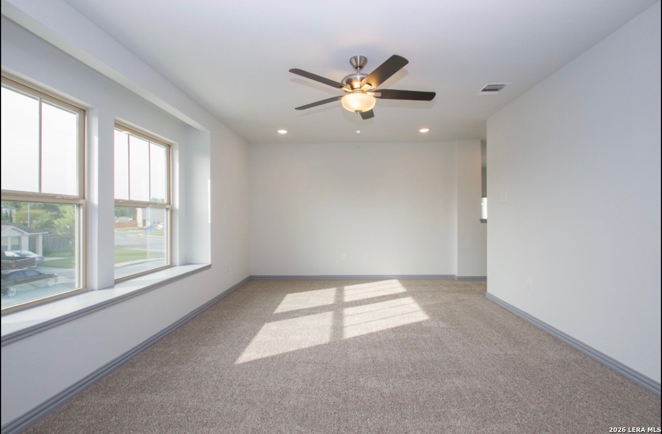 9679 Shorebird Ln, San Antonio, TX 78245