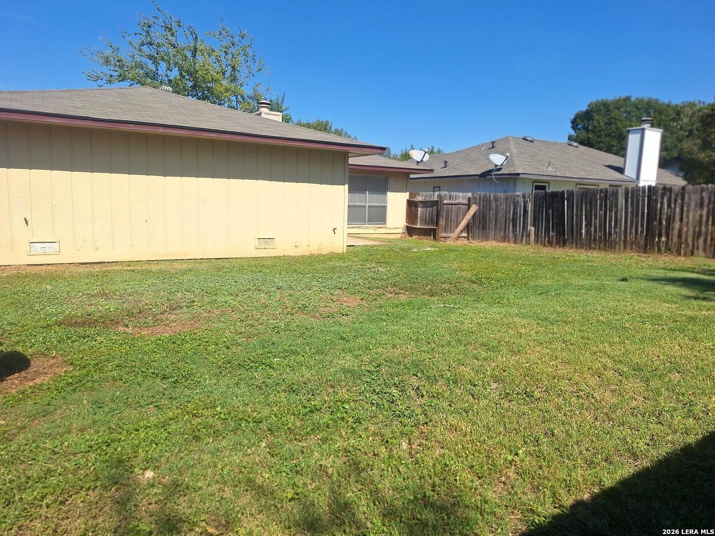 9338 VALLEY RDG, San Antonio, TX 78250