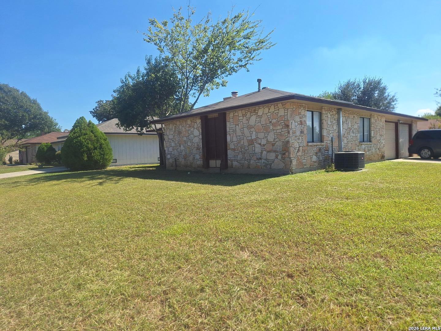 9338 VALLEY RDG, San Antonio, TX 78250