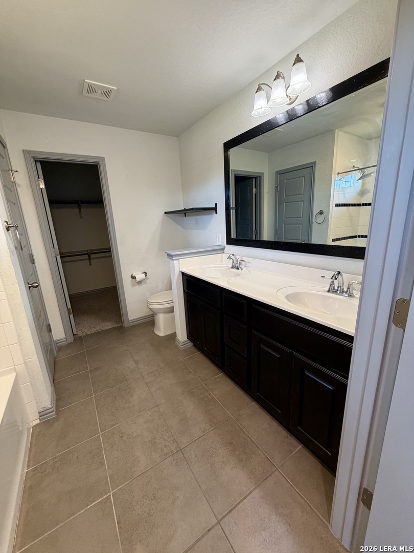 9679 Shorebird Ln, San Antonio, TX 78245