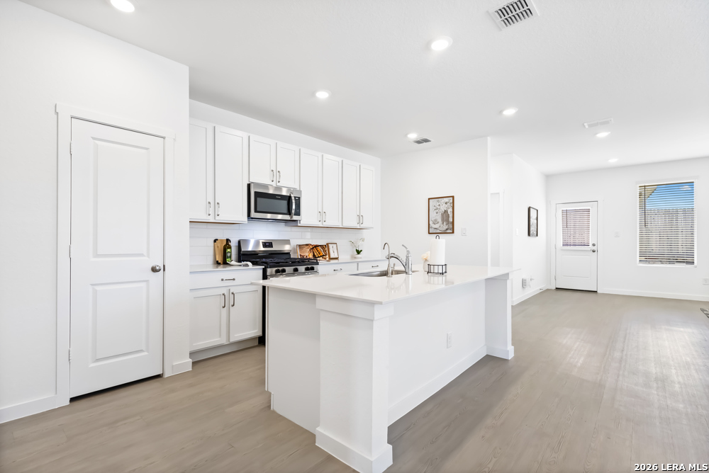 6638 Titan Park, Converse, TX 78109