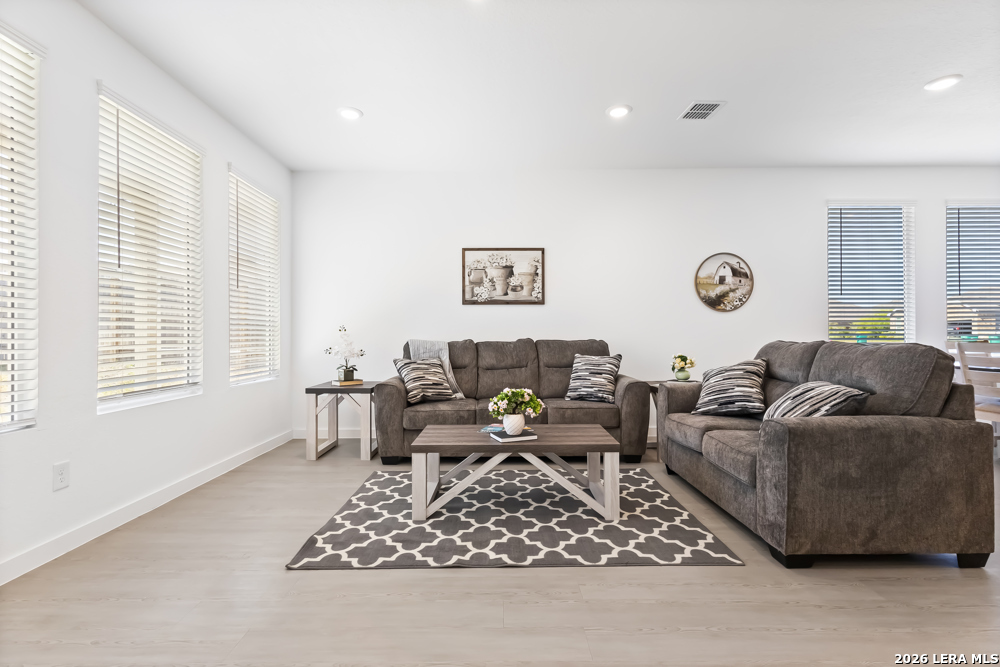 6638 Titan Park, Converse, TX 78109