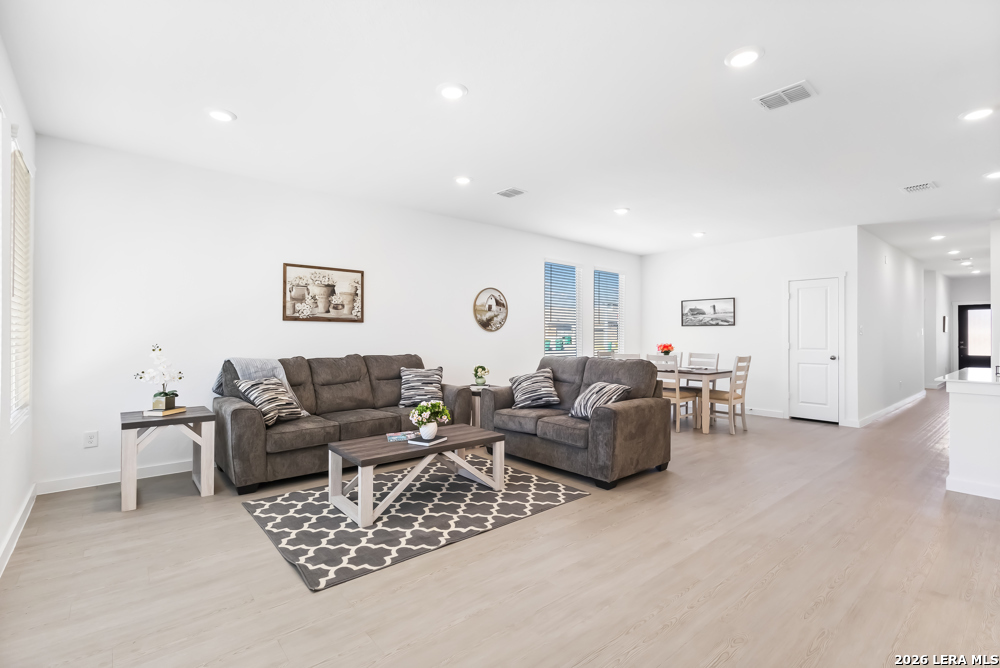 6638 Titan Park, Converse, TX 78109