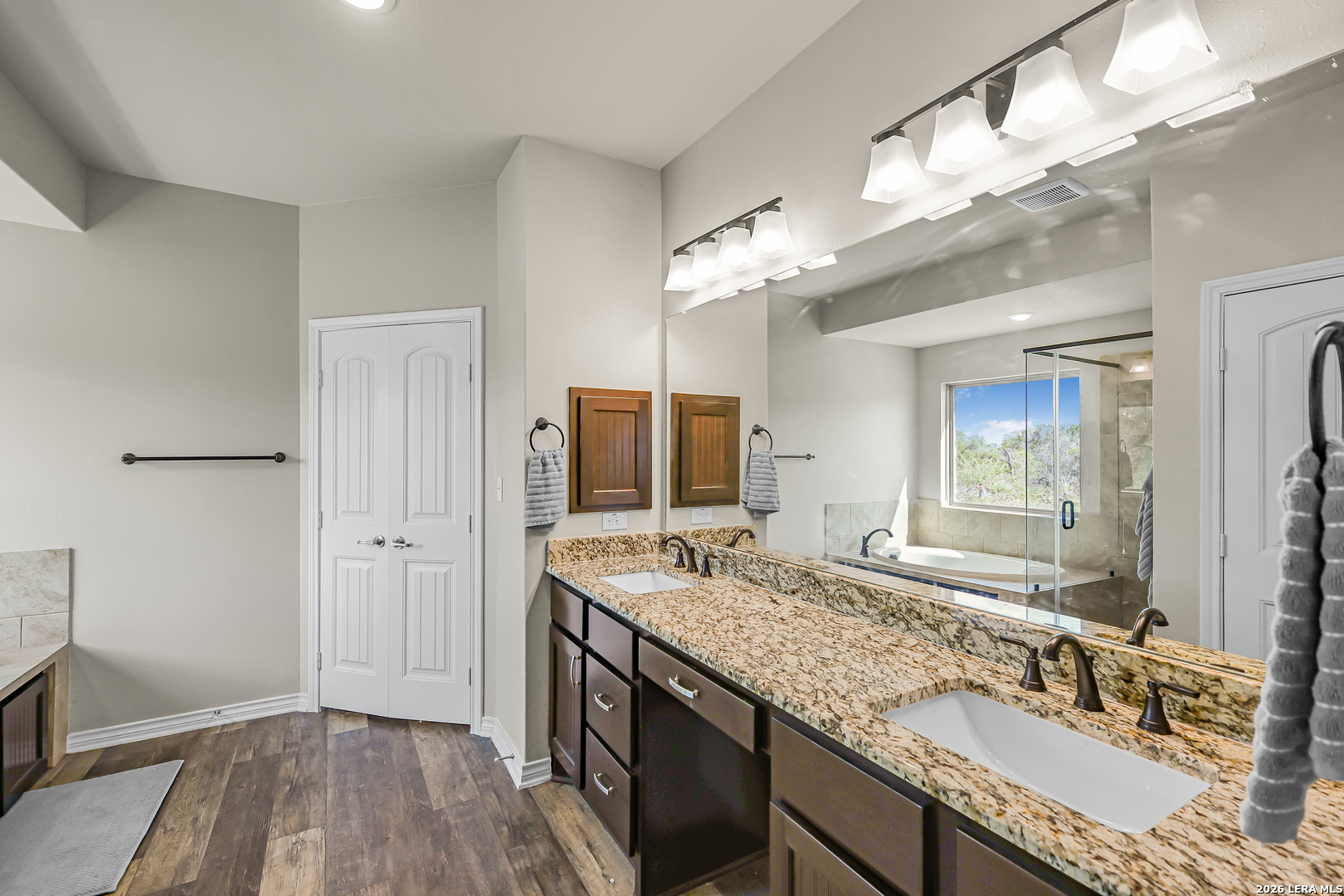 4317 County Road 251, Hondo, TX 78861