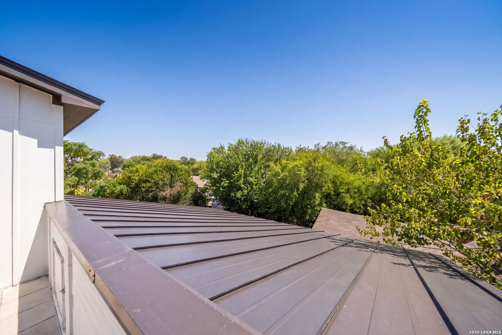 215 DOUGLAS WAY ST, San Antonio, TX 78210