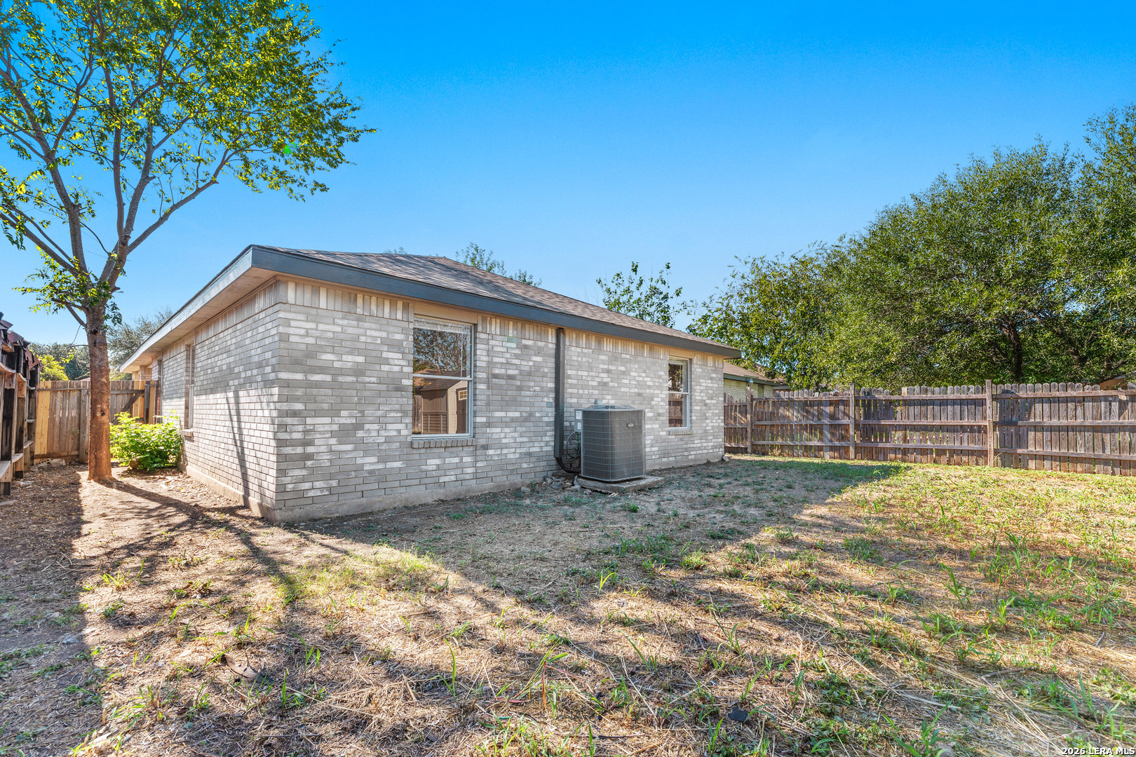 9242 EMERALD PORT DR, San Antonio, TX 78242