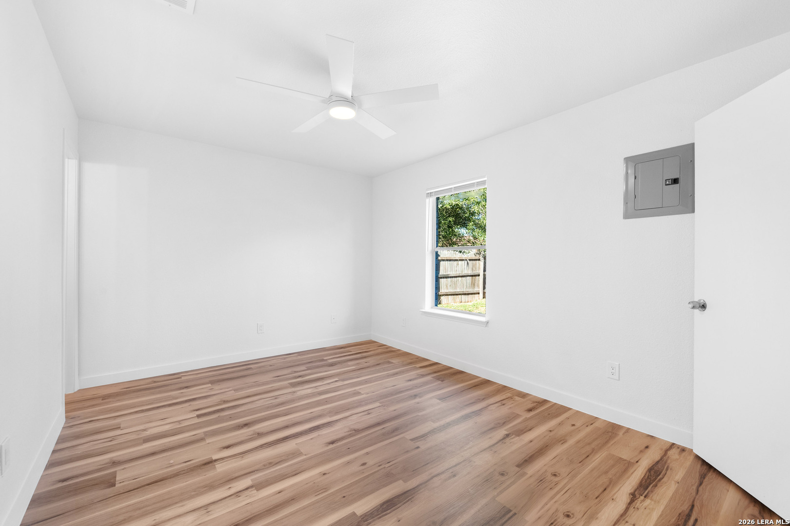 9242 EMERALD PORT DR, San Antonio, TX 78242