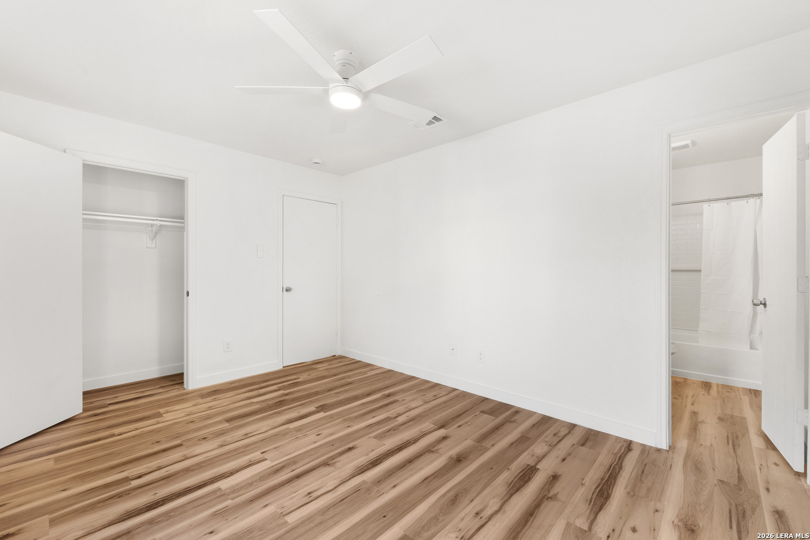 9242 EMERALD PORT DR, San Antonio, TX 78242