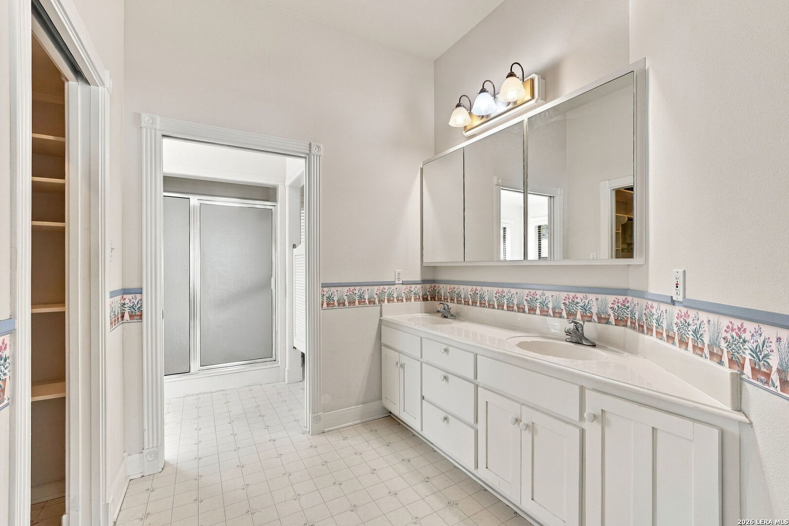 505 SUNSET ST, Fredericksburg, TX 78624