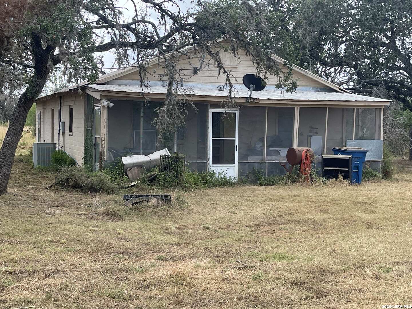 8331 County Road 311, Utopia, TX 78884