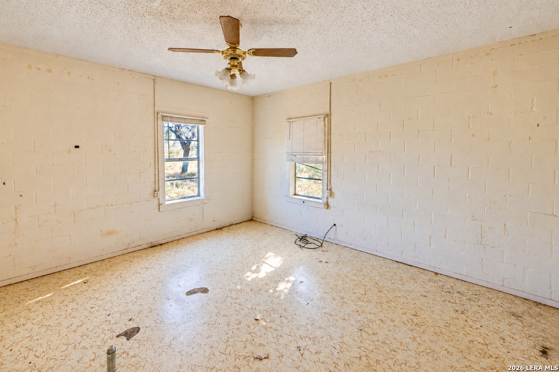 8331 County Road 311, Utopia, TX 78884