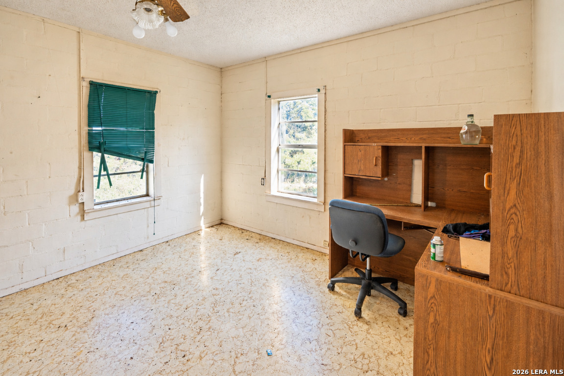 8331 County Road 311, Utopia, TX 78884