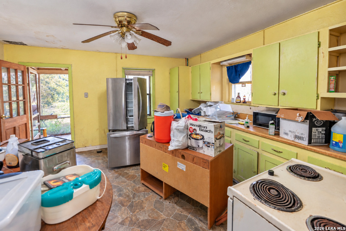 8331 County Road 311, Utopia, TX 78884