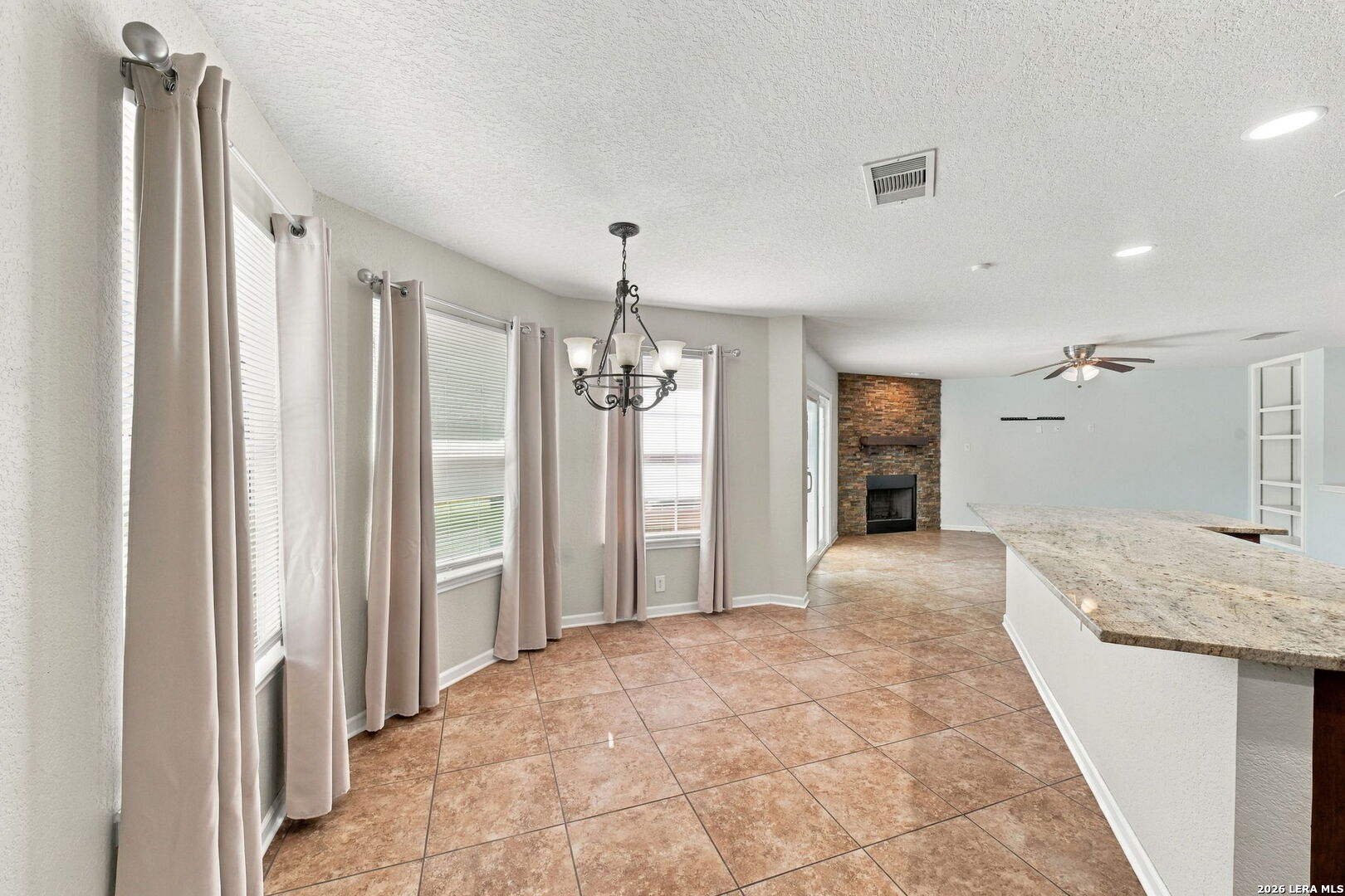 Eat-In Kitchen