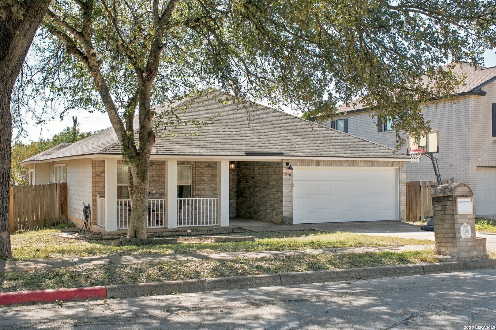 7510 Forest Fern, Live Oak, TX 78233