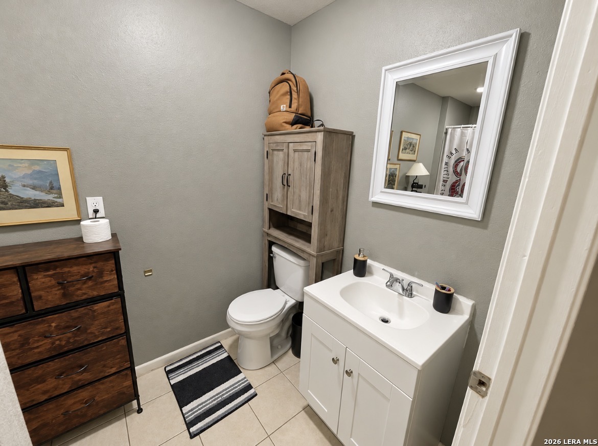 121 PATRICIA ST, Junction, TX 76849