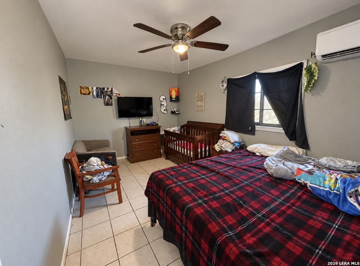 121 PATRICIA ST, Junction, TX 76849