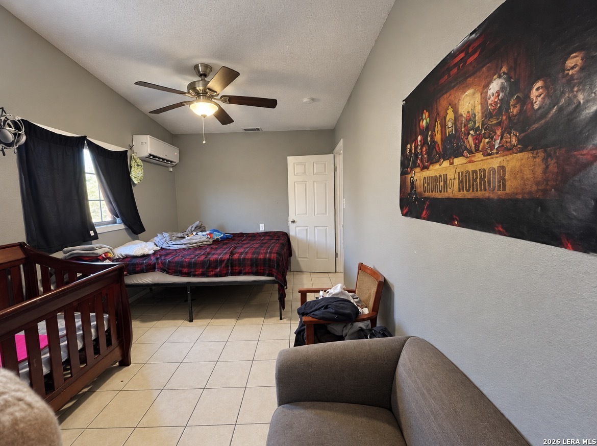 121 PATRICIA ST, Junction, TX 76849