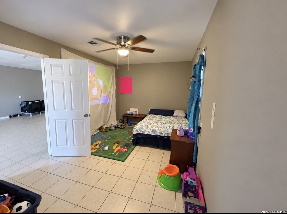 121 PATRICIA ST, Junction, TX 76849