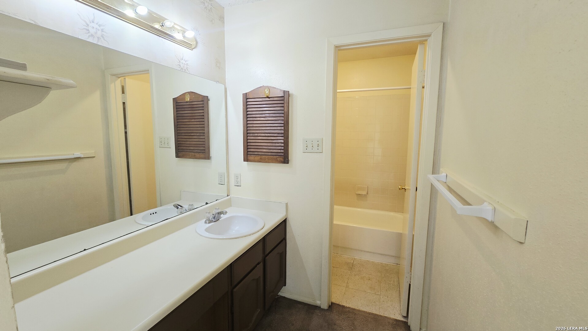 2822 Johnson Grass, San Antonio, TX 78251