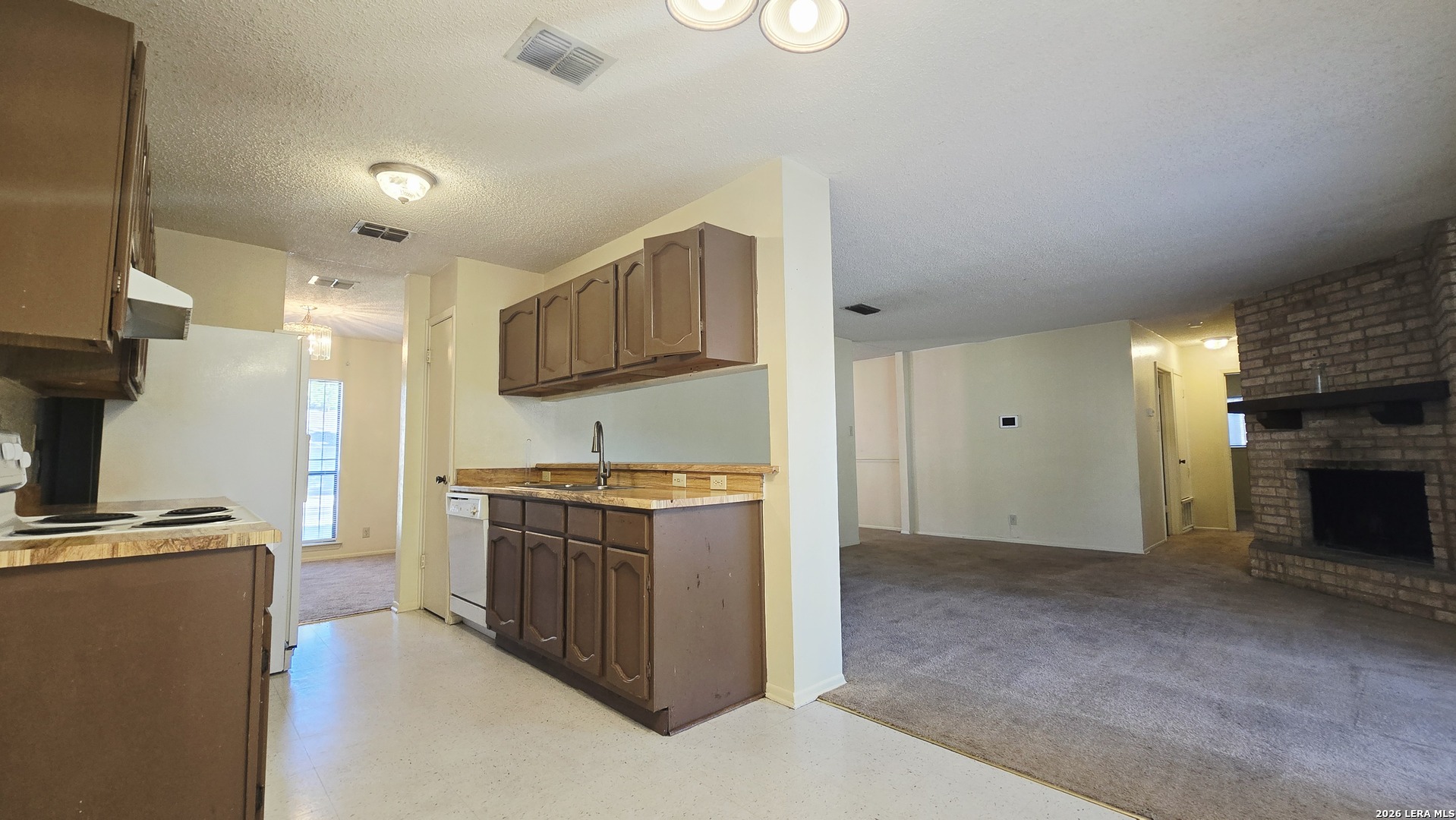 2822 Johnson Grass, San Antonio, TX 78251