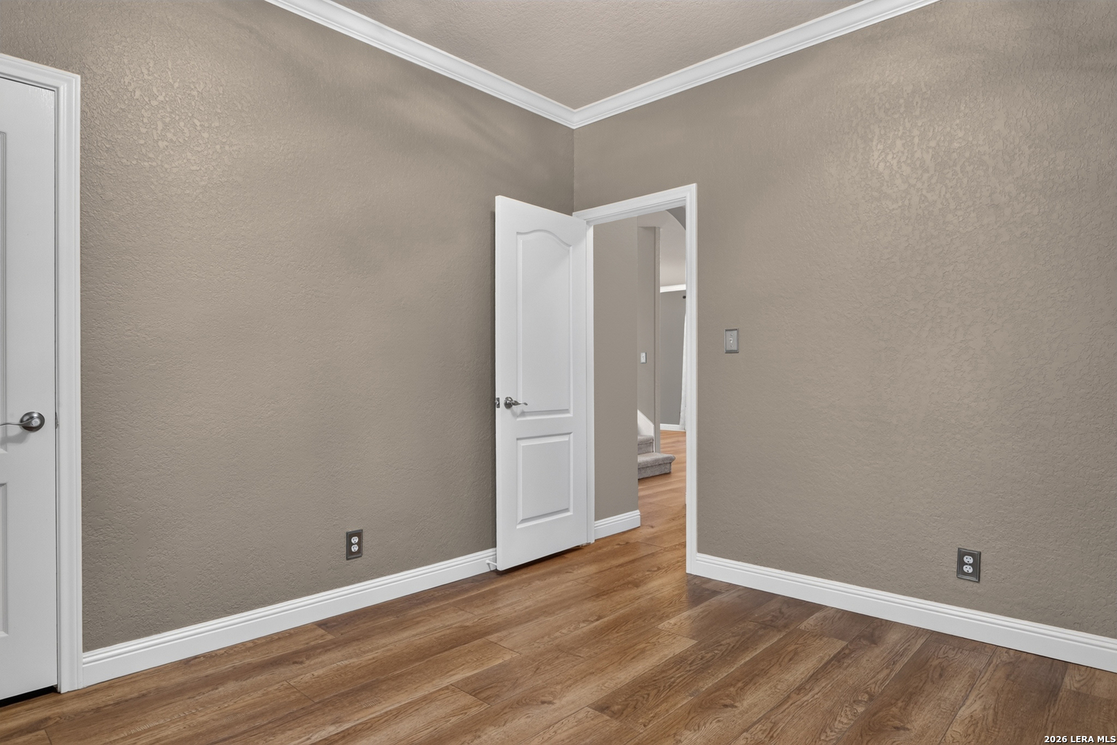 1110 CHARLISAS WAY, San Antonio, TX 78216