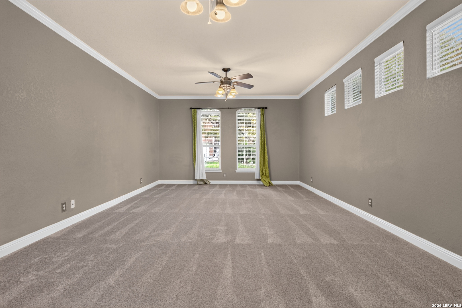 1110 CHARLISAS WAY, San Antonio, TX 78216