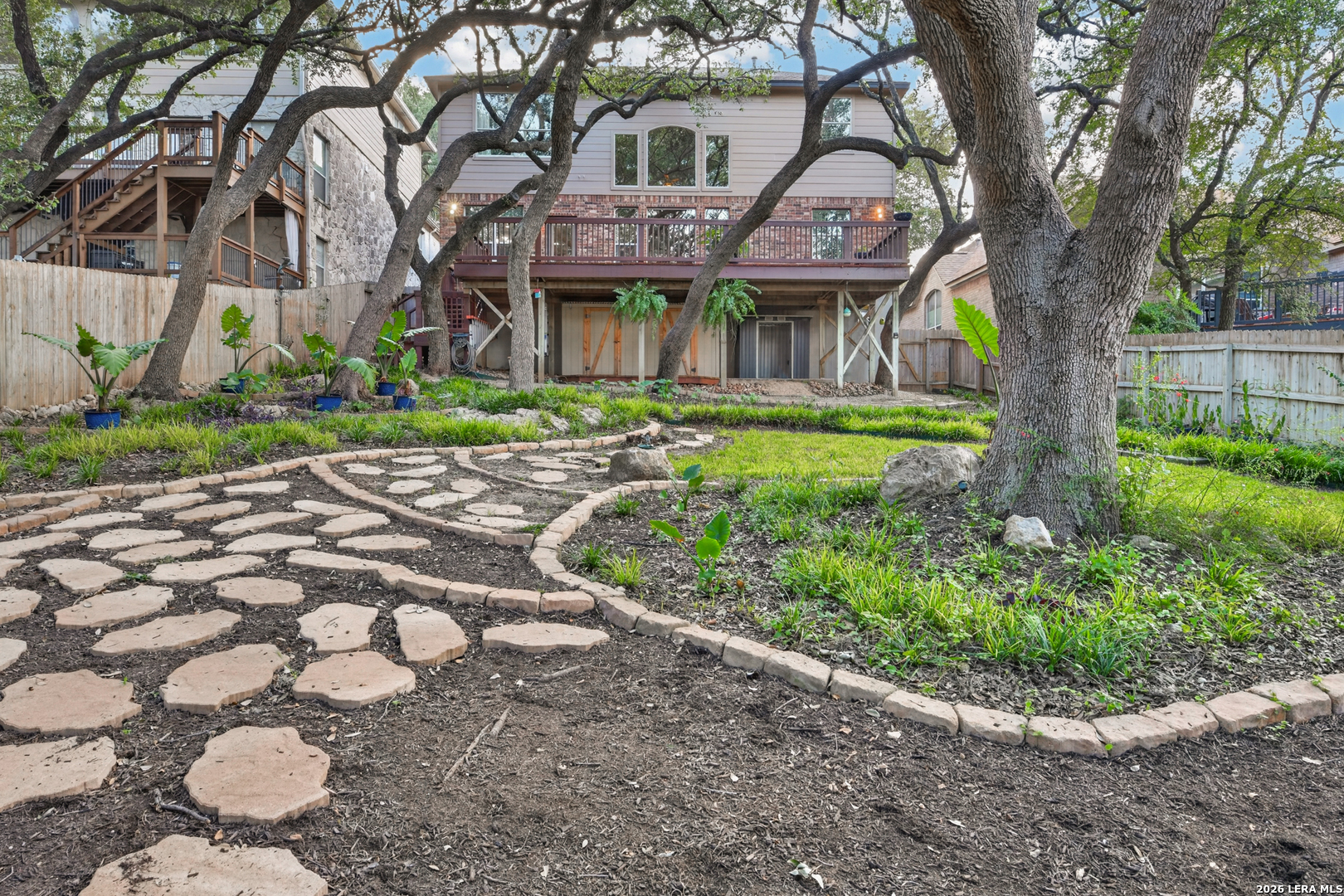 1110 CHARLISAS WAY, San Antonio, TX 78216
