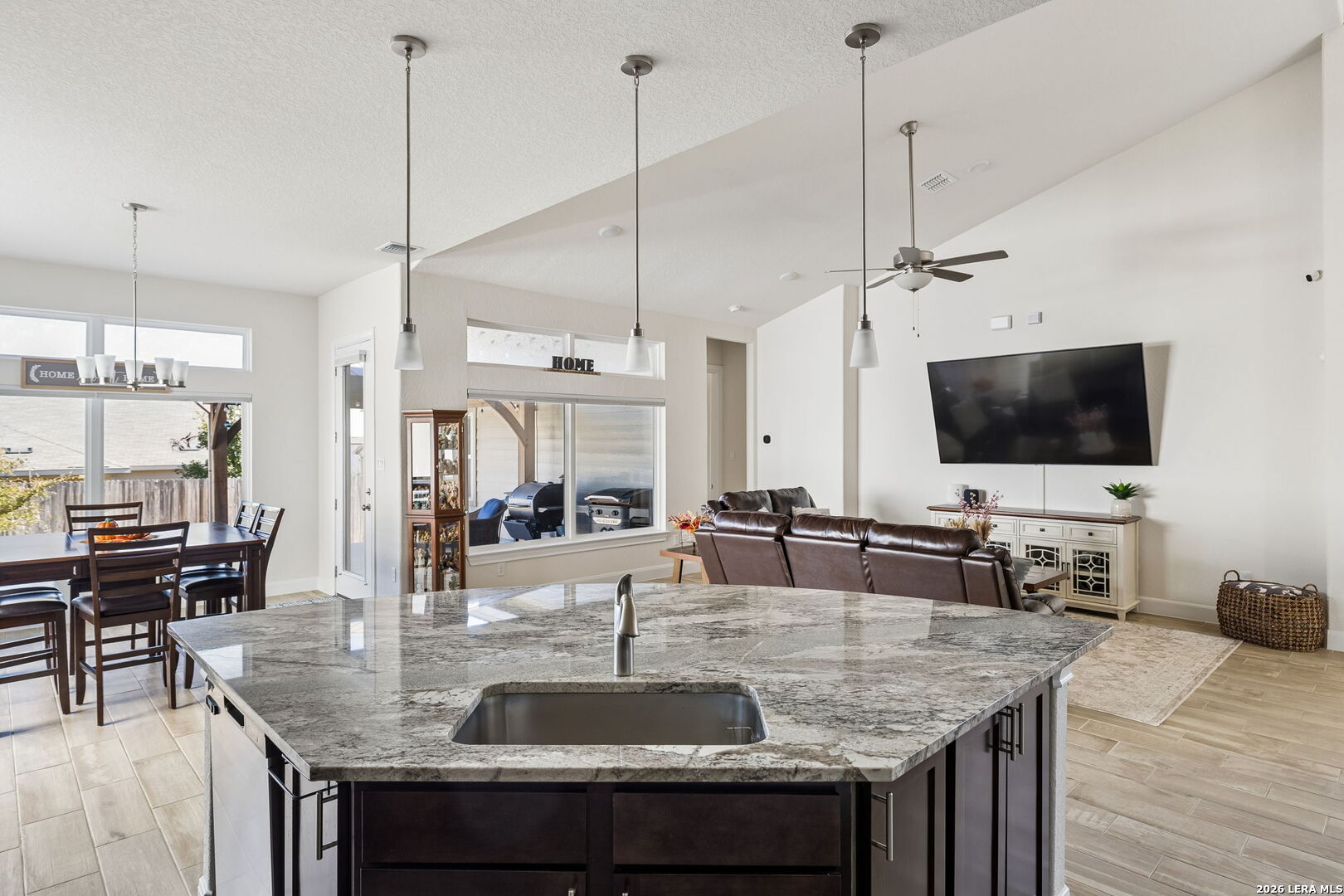 15230 Comanche Mist, San Antonio, TX 78233