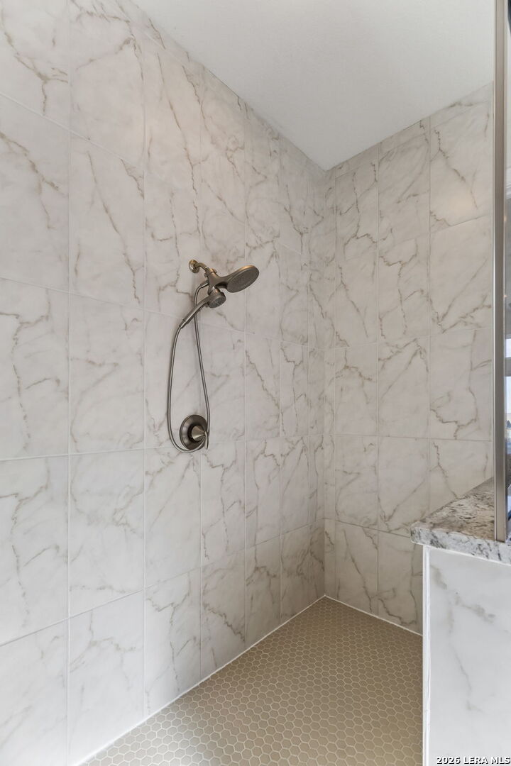 15230 Comanche Mist, San Antonio, TX 78233