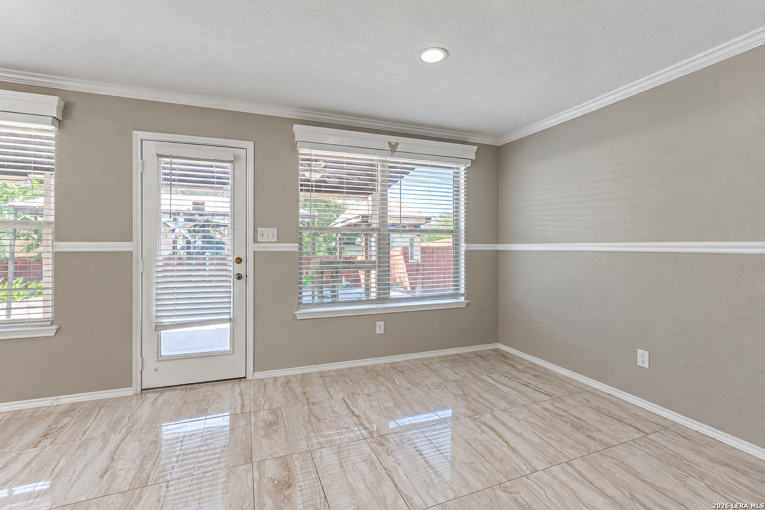 3019 CANDLESIDE DR, San Antonio, TX 78244