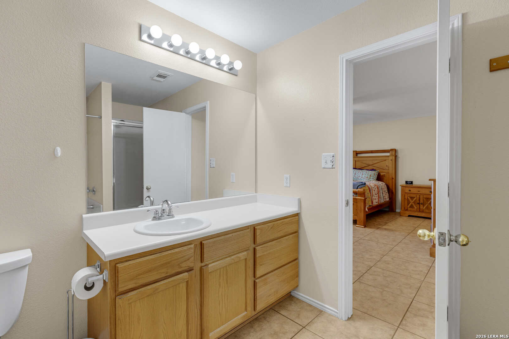 8819 Burgandy, San Antonio, TX 78240